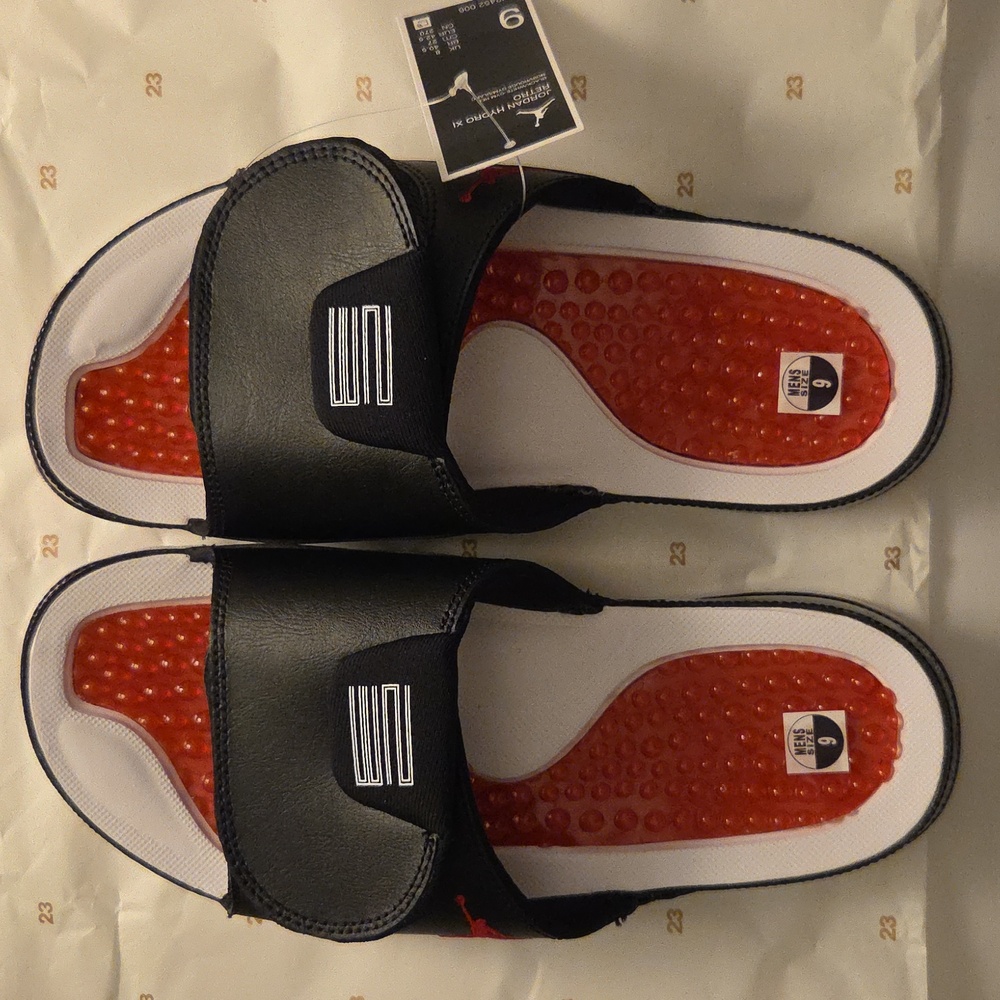 Jordan Hydro XI Retro Slides NWT